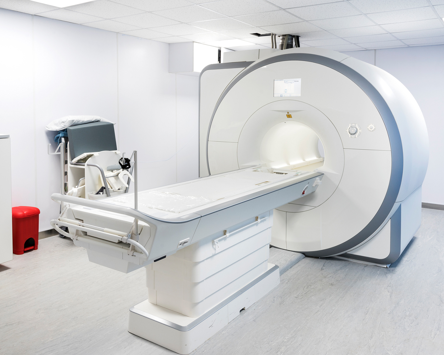 MRI machine at Sigma MRI & Diagnostic Centre in Bareilly