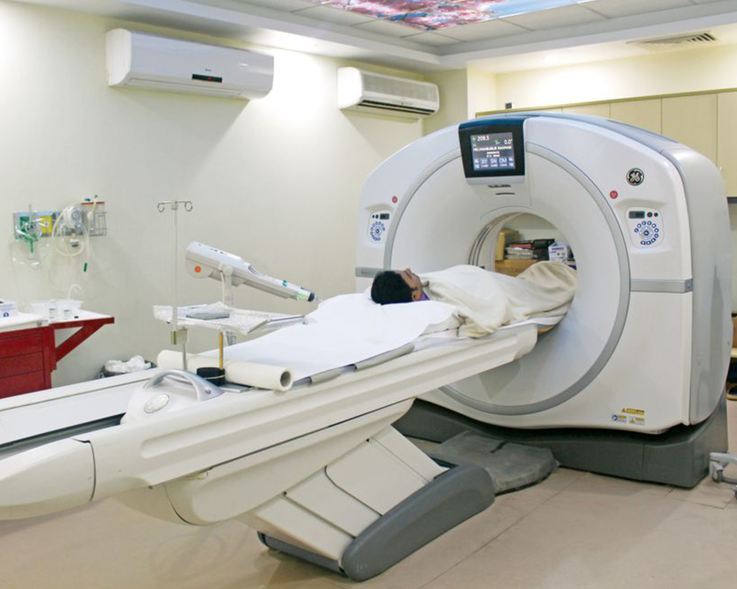Ct Scan machine at Sigma MRI & Diagnostic Centre in Bareilly
